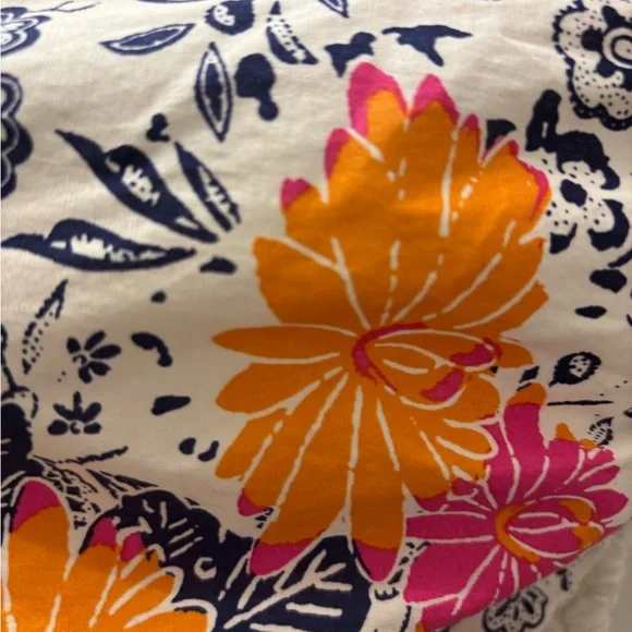 Anthropologie Cream Textured Sweatshirt with Floral Sleeves - Picture 4 of 5